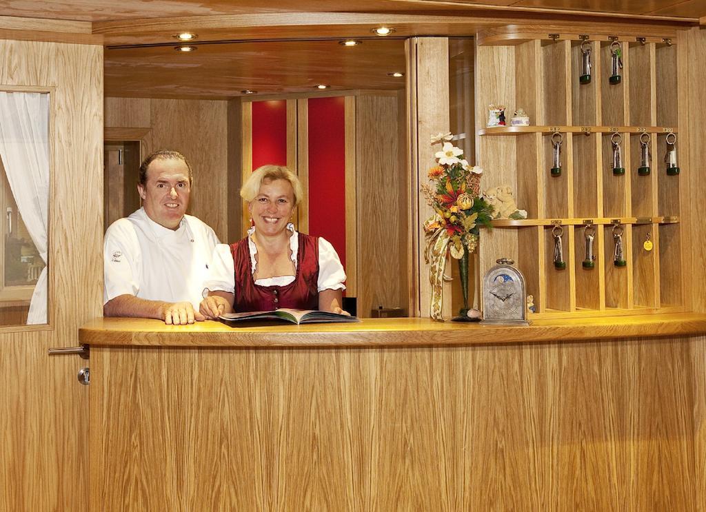 Hotel Restaurant Fruehlingsgarten Fussen Luaran gambar